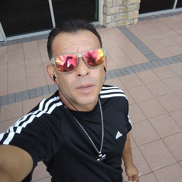 Meet your Posher, Joey - Picture 1 of 1